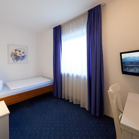 Hotel Garni Demmel Bruckmühl Exteriör bild