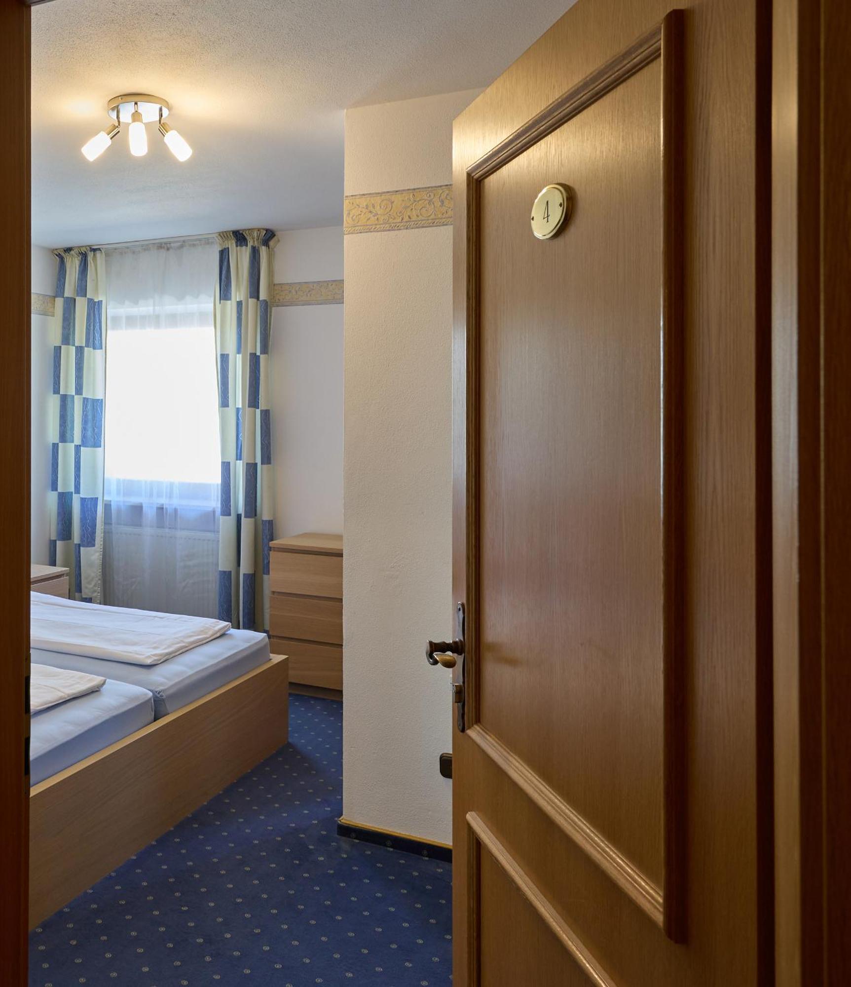 Hotel Garni Demmel Bruckmühl Exteriör bild